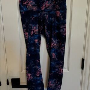 Lululemon Blue and Pink Patterned Cropped Leggings